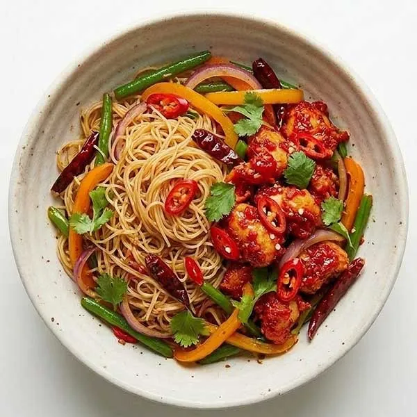 Hawker style chilli chicken with vermicelli noodle